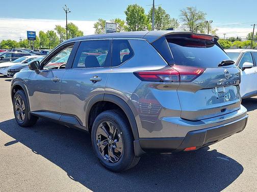 Gun Metallic 2026 Nissan Rogue SV