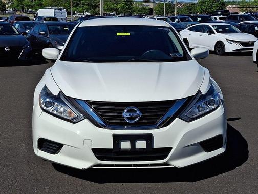 Glacier White 2016 Nissan Altima 2.5 S