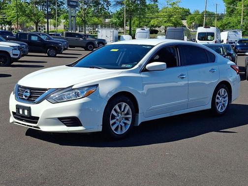 Glacier White 2016 Nissan Altima 2.5 S