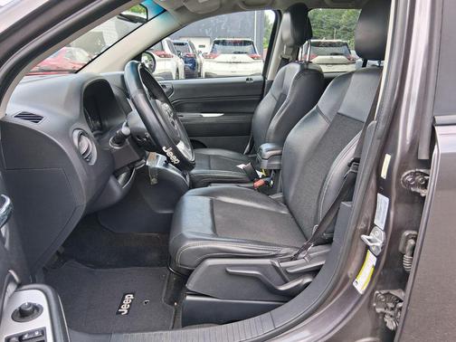 Granite Crystal Metallic Clearcoat 2015 Jeep Compass Latitude