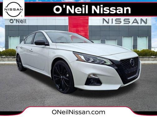 2022 Nissan Altima SR FWD