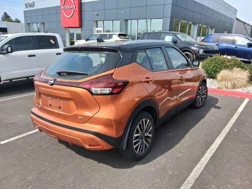 Monarch Orange Metallic/Super Black 2023 Nissan Kicks SV