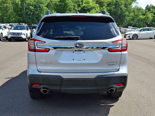 Ice Silver Metallic 2023 Subaru Ascent Limited 7-Passenger