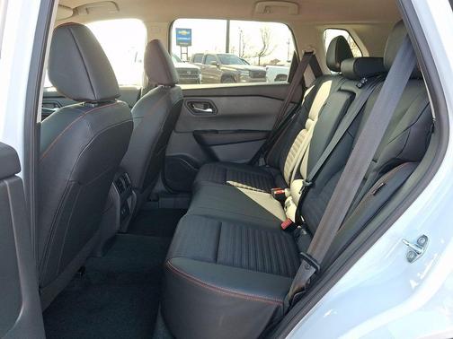 Everest White Pearl Tricoat 2026 Nissan Rogue Rock Creek