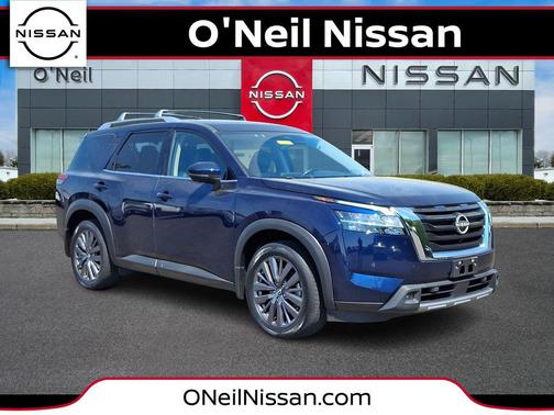 Deep Ocean Blue Pearl 2023 Nissan Pathfinder SL 4WD