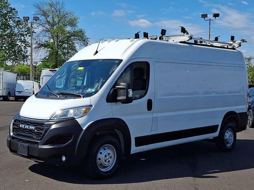 Bright White Clearcoat 2023 RAM ProMaster 2500 High Roof