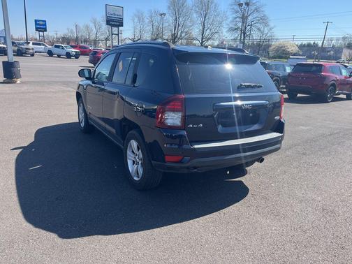 True Blue Pearlcoat 2014 Jeep Compass Latitude