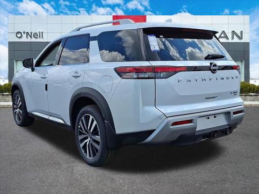 2025 Nissan Pathfinder Platinum 4WD