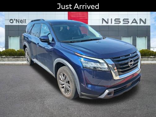 Deep Ocean Blue Pearl 2022 Nissan Pathfinder SV 4WD