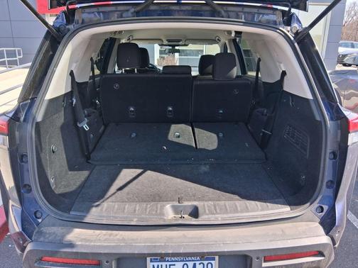 Deep Ocean Blue Pearl 2022 Nissan Pathfinder SV 4WD