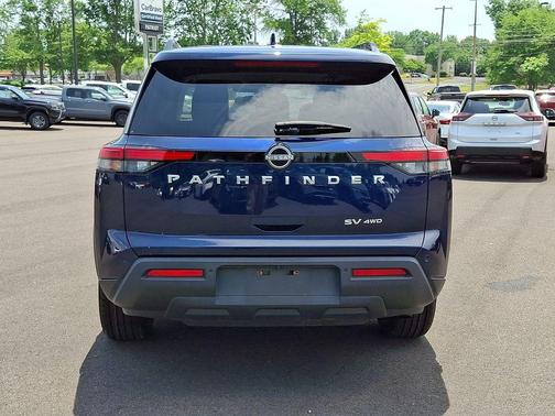 Deep Ocean Blue Pearl 2022 Nissan Pathfinder SV 4WD