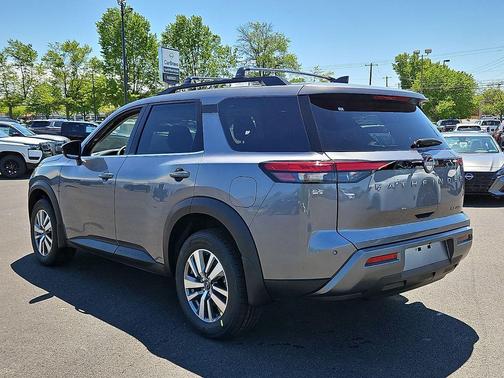 Gun Metallic 2026 Nissan Pathfinder SL