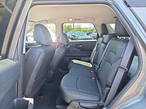 Gun Metallic 2026 Nissan Pathfinder SL