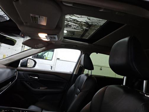 Gun Metallic 2023 Nissan Rogue SL