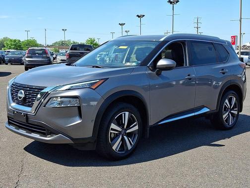 Gun Metallic 2023 Nissan Rogue SL