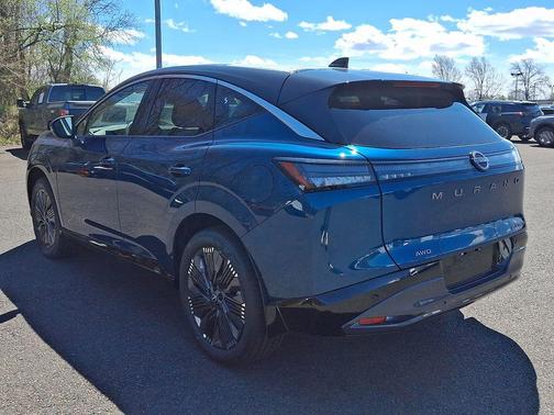Aurora Blue Pearl Metallic/Super Black 2026 Nissan Murano Platinum