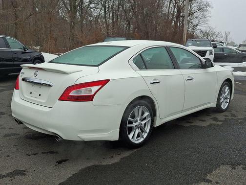 2011 Nissan Maxima SV