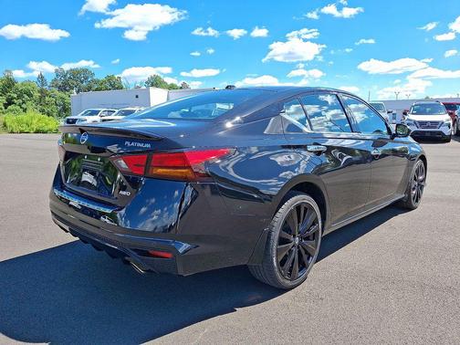 2022 Nissan Altima Platinum Intelligent AWD