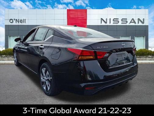 2025 Nissan Altima S FWD
