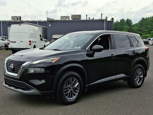 Super Black 2023 Nissan Rogue S