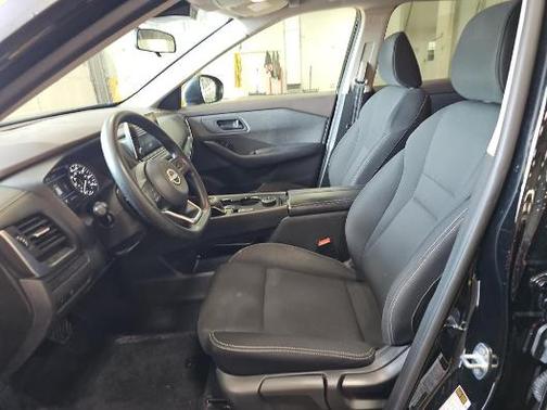 Super Black 2023 Nissan Rogue S