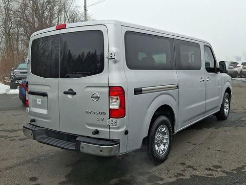 2017 Nissan NV Passenger NV3500 HD SV V6