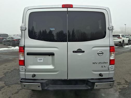 2017 Nissan NV Passenger NV3500 HD SV V6