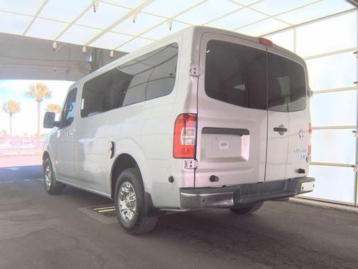 2017 Nissan NV Passenger NV3500 HD SV V6
