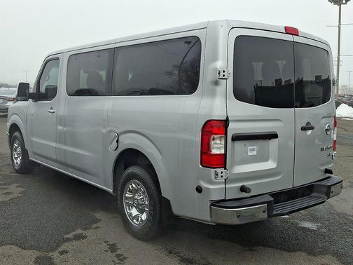 2017 Nissan NV Passenger NV3500 HD SV V6