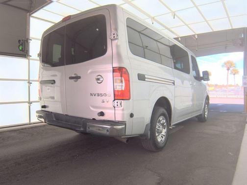 2017 Nissan NV Passenger NV3500 HD SV V6