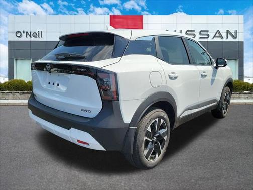 2025 Nissan Kicks SV