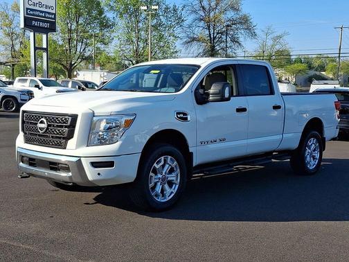 Glacier White 2023 Nissan Titan XD SV