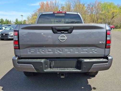 Gun Metallic 2024 Nissan Frontier SV
