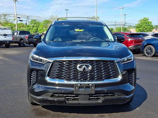 Mineral Black 2023 INFINITI QX60 Luxe
