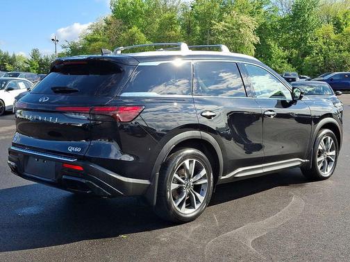 Mineral Black 2023 INFINITI QX60 Luxe
