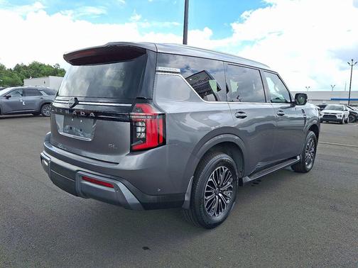 2025 Nissan Armada SL 4WD