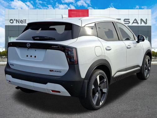 2025 Nissan Kicks SR