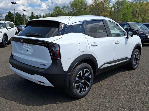 Fresh Powder 2026 Nissan Kicks SV