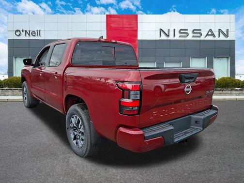 2025 Nissan Frontier SL