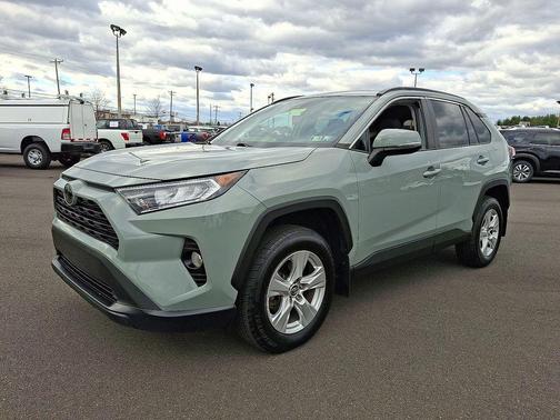 2020 Toyota RAV4 XLE