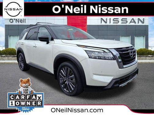 2023 Nissan Pathfinder SL 4WD