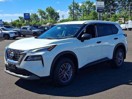 Glacier White 2023 Nissan Rogue S