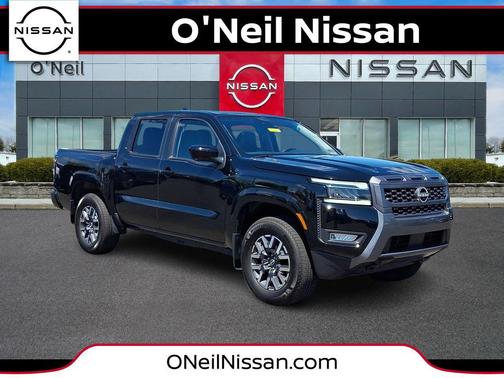 Super Black 2025 Nissan Frontier SL