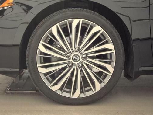 2025 Nissan Altima 2.5 SL