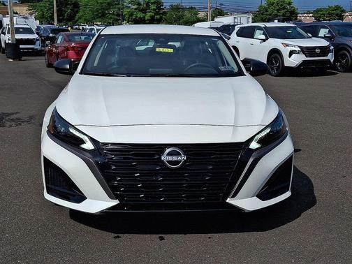 Pearl White Tricoat 2026 Nissan Altima 2.5 SV