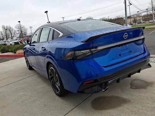 Bluestone Pearl/Super Black 2026 Nissan Sentra SR