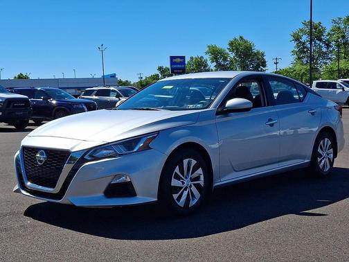 Brilliant Silver Metallic 2020 Nissan Altima S FWD