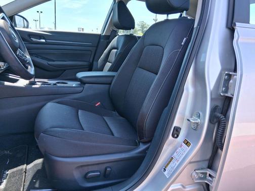 Brilliant Silver Metallic 2020 Nissan Altima S FWD