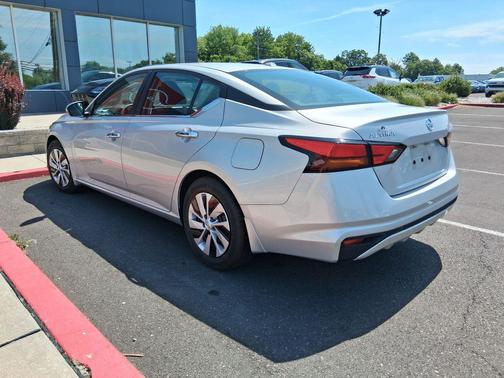Brilliant Silver Metallic 2020 Nissan Altima S FWD