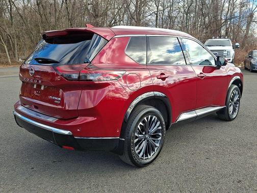 2024 Nissan Rogue Platinum